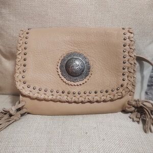 Idyllwind crossbody bag in light tan leather